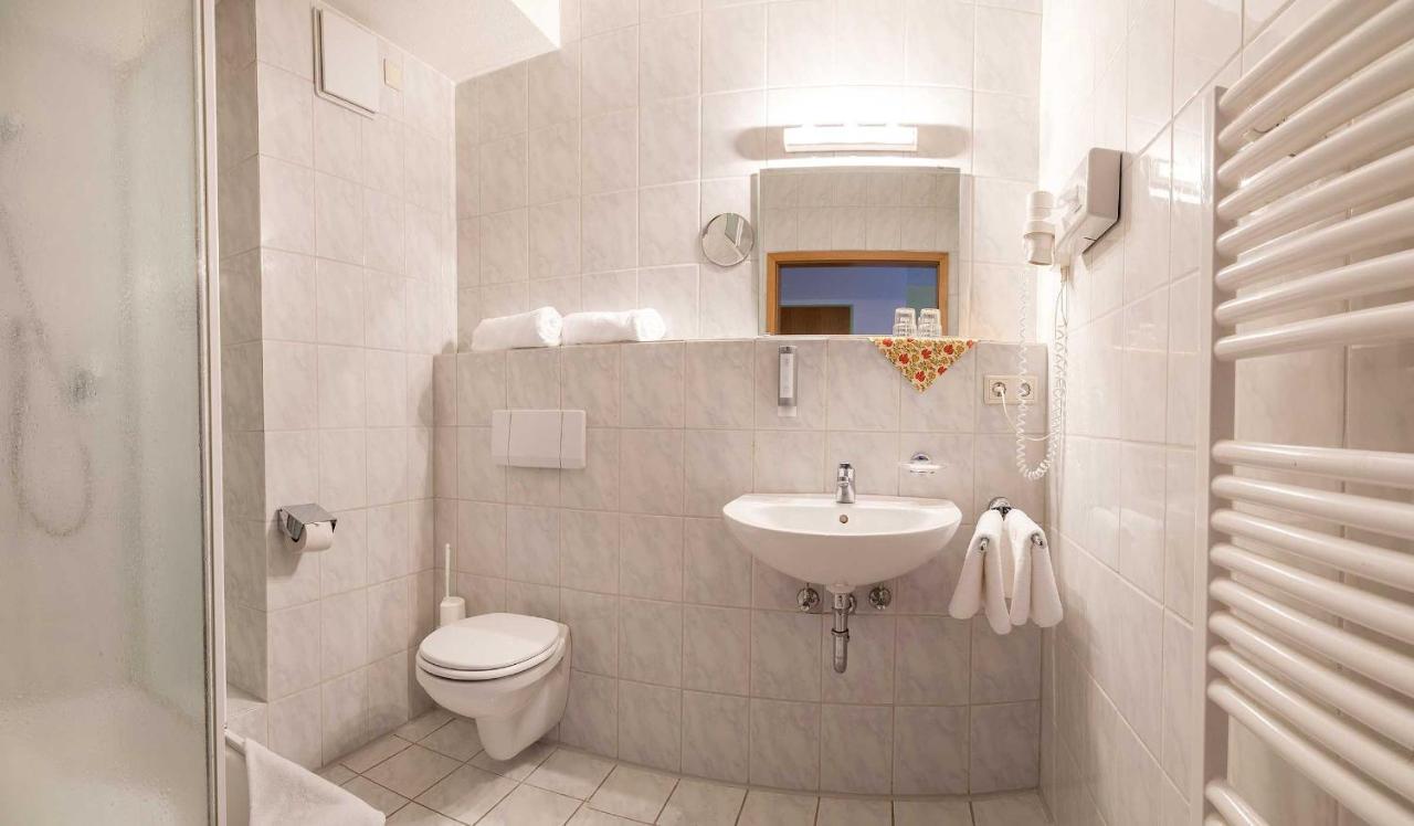 Hotel Ahornhof Lindberg Bagian luar foto