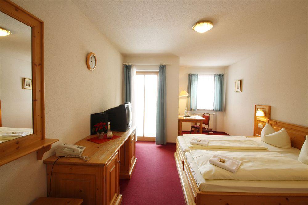 Hotel Ahornhof Lindberg Bagian luar foto