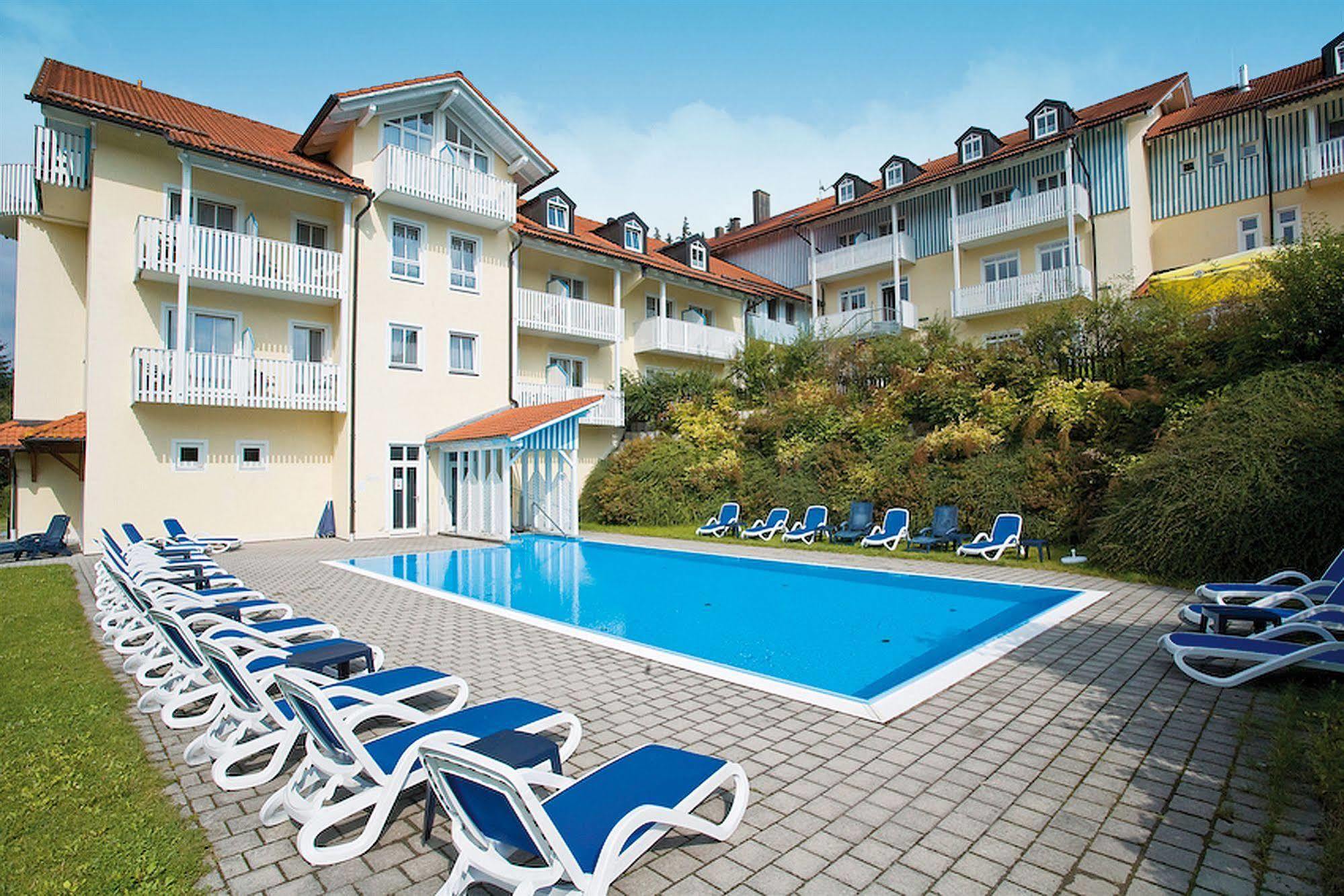 Hotel Ahornhof Lindberg Bagian luar foto